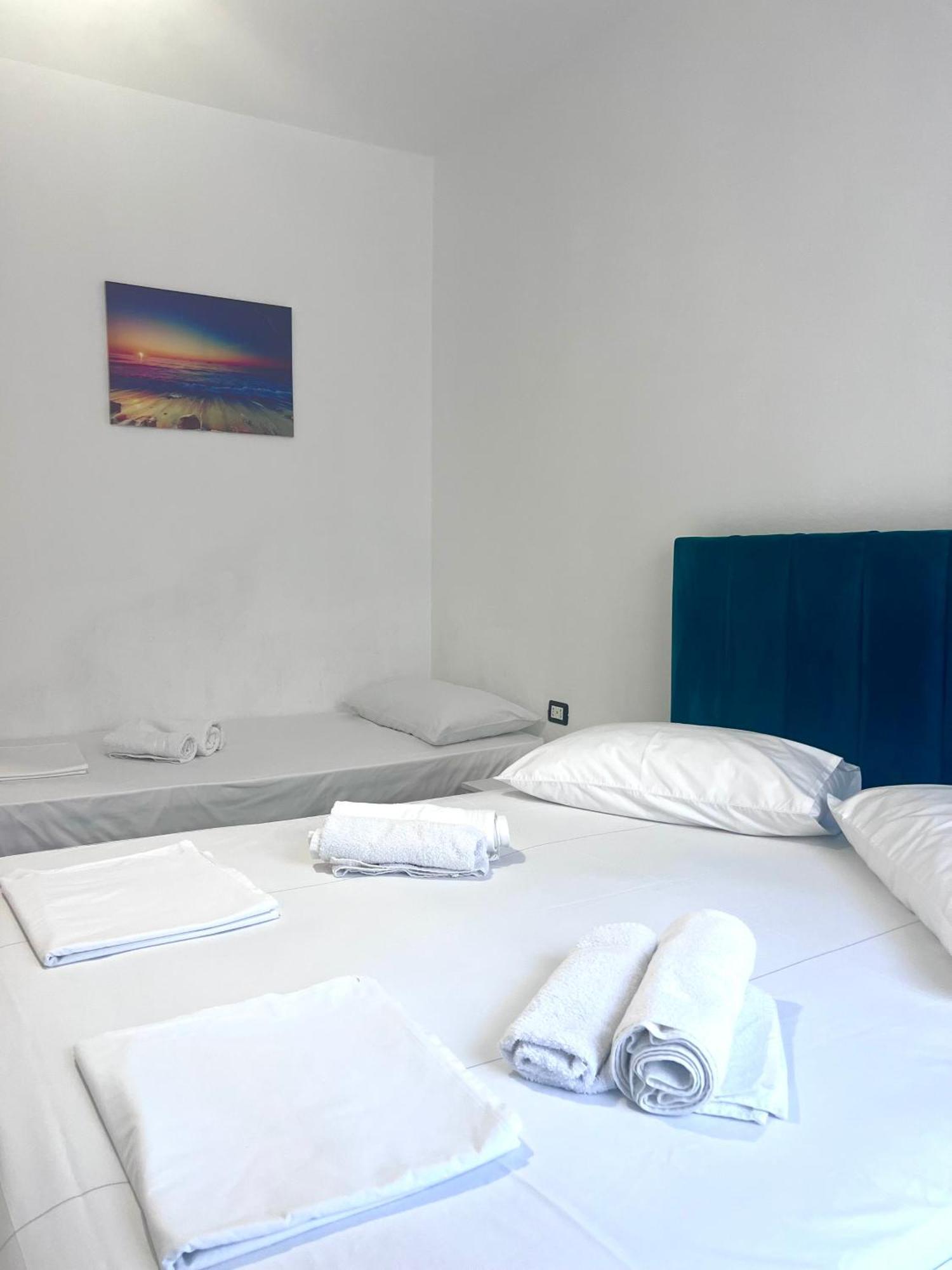 Mabel Rooms ดูร์เรส ภายนอก รูปภาพ